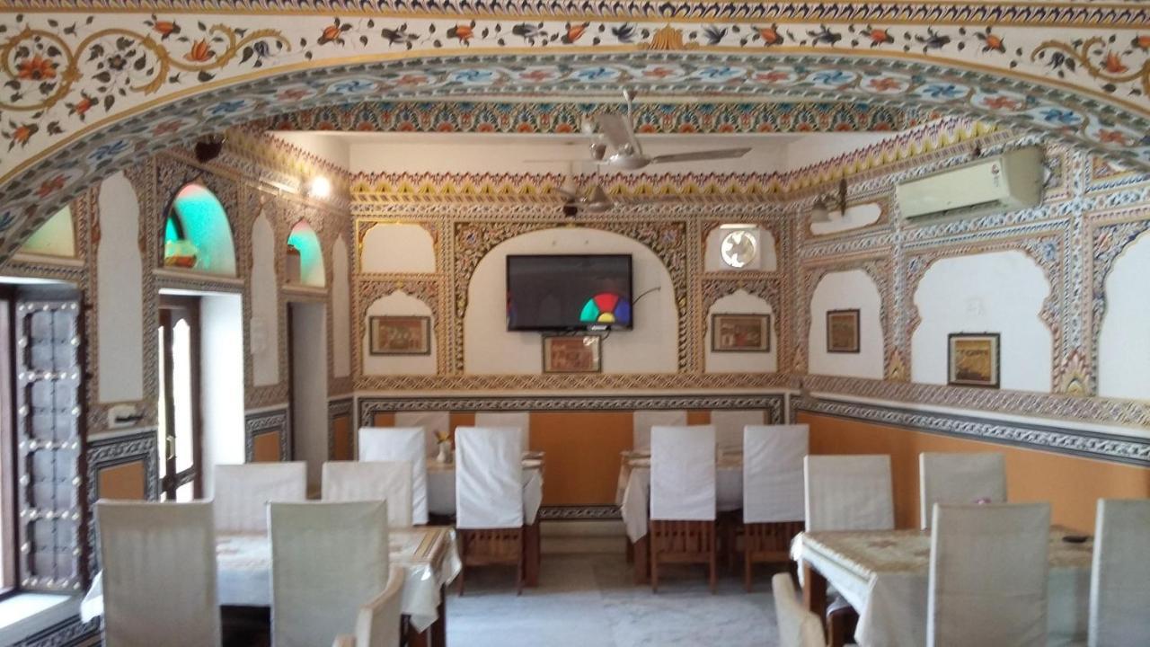 Hotel Radhika Haveli, Mandawa Mandāwa Exterior foto